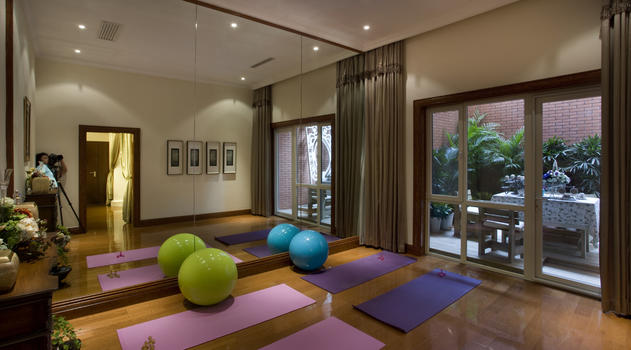 健身瑜伽房室内图片素材免费下载