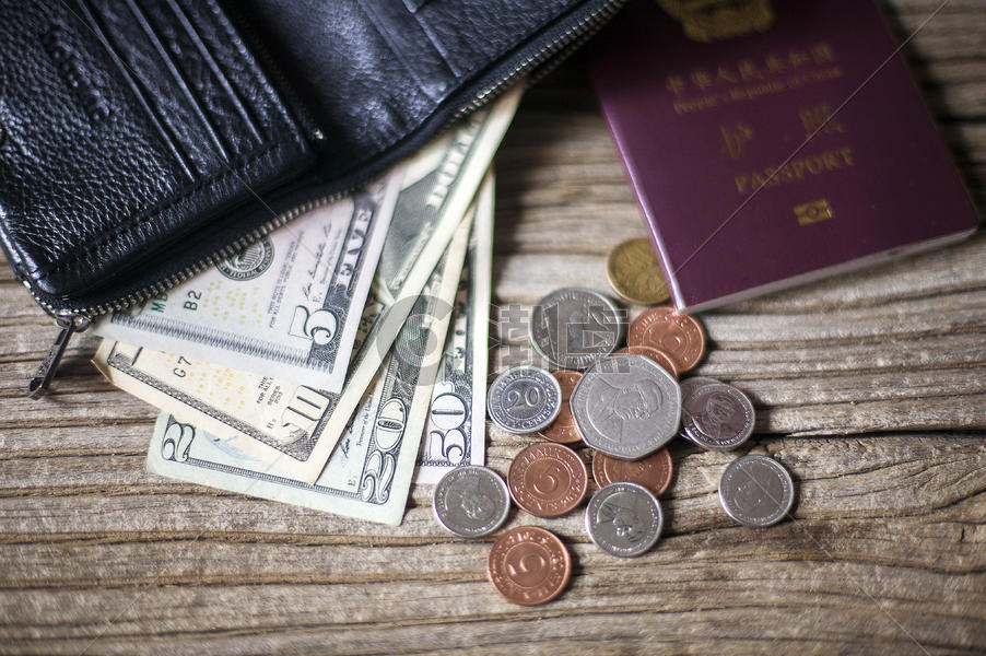 旅行时携带护照外币钱图片素材免费下载