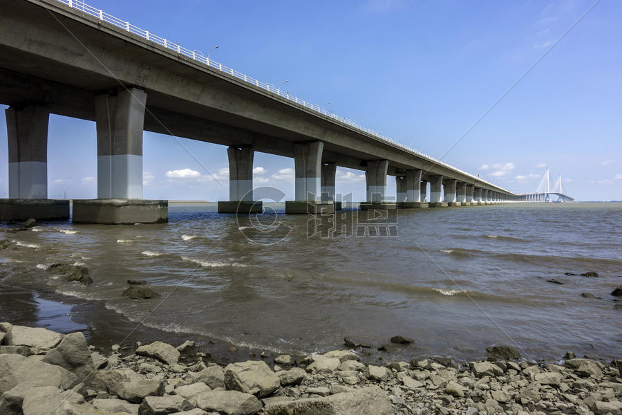 长兴岛长江大桥江边景色图片素材免费下载