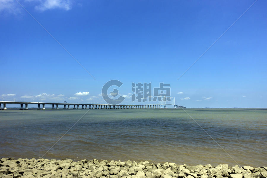 长兴岛长江大桥江边景色图片素材免费下载