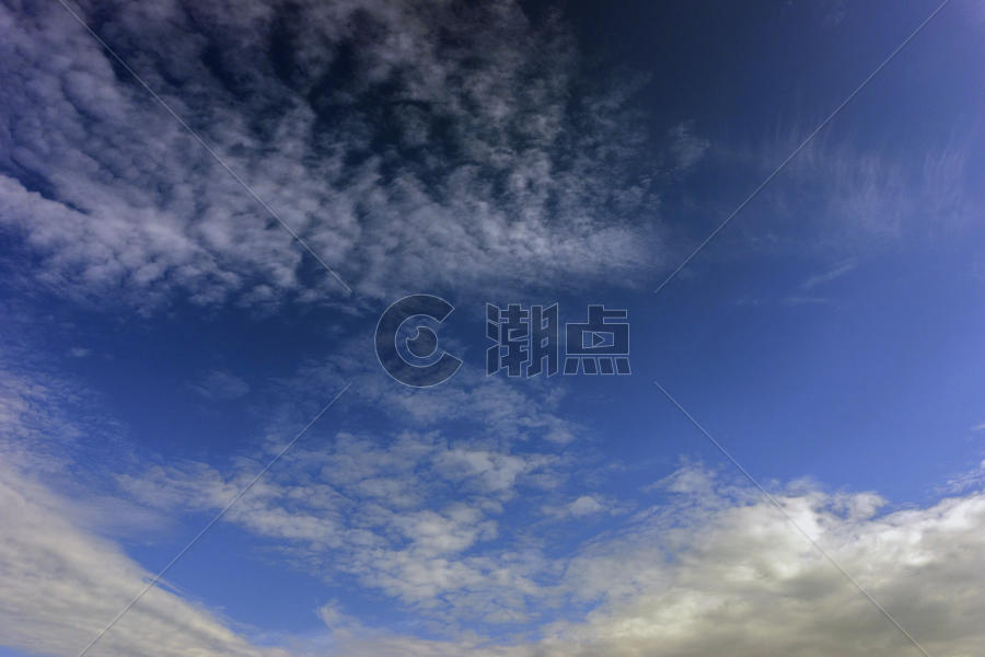 蓝天白云图片素材免费下载