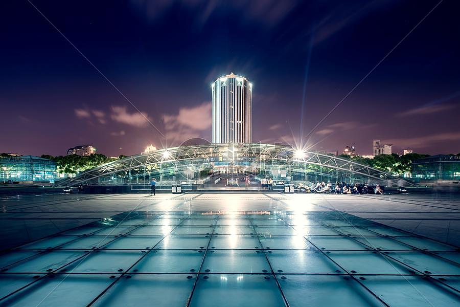 上海浦东新区政府大楼夜景图片素材免费下载