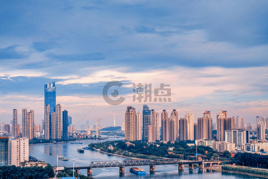 武汉汉江两岸全景图片素材免费下载
