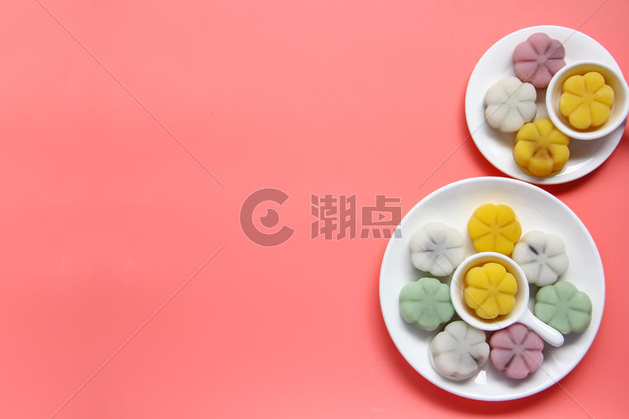 清新简约彩色冰皮月饼中秋美食背景素材图片素材免费下载