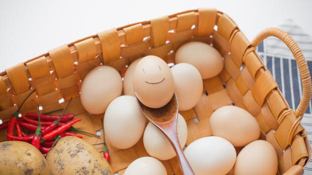 创意笑脸鸡蛋与食材图片素材免费下载
