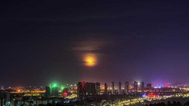 城市建筑夜景云遮月图片素材免费下载