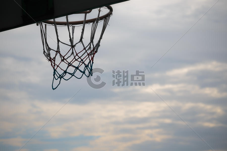 篮球运动篮筐天空图片素材免费下载