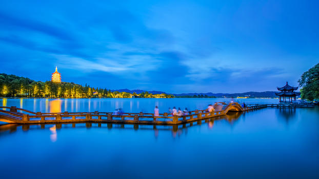西湖长桥夜景图片素材免费下载