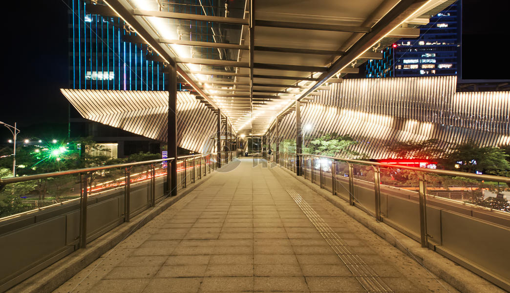 城市人行天桥夜景图片素材免费下载