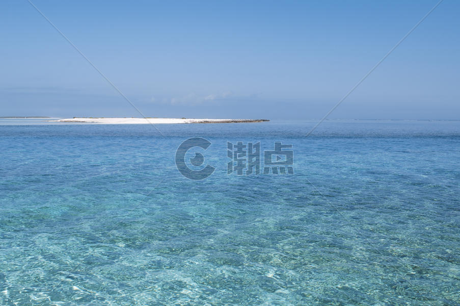 清澈见底的三沙海域图片素材免费下载