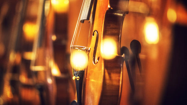 光晕中的小提琴图片素材免费下载