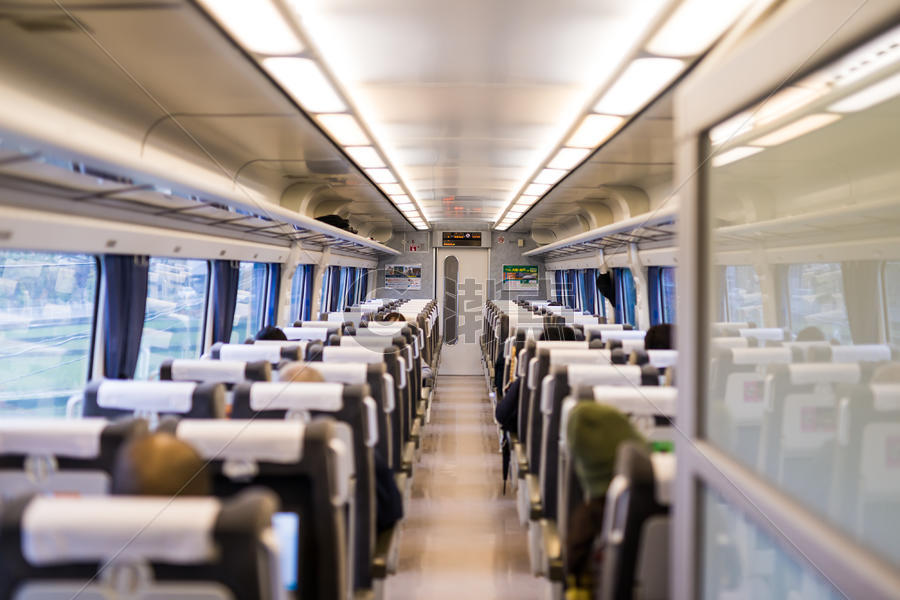 日本列车内部图片素材免费下载