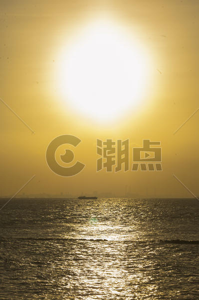 夕阳下的长江图片素材免费下载