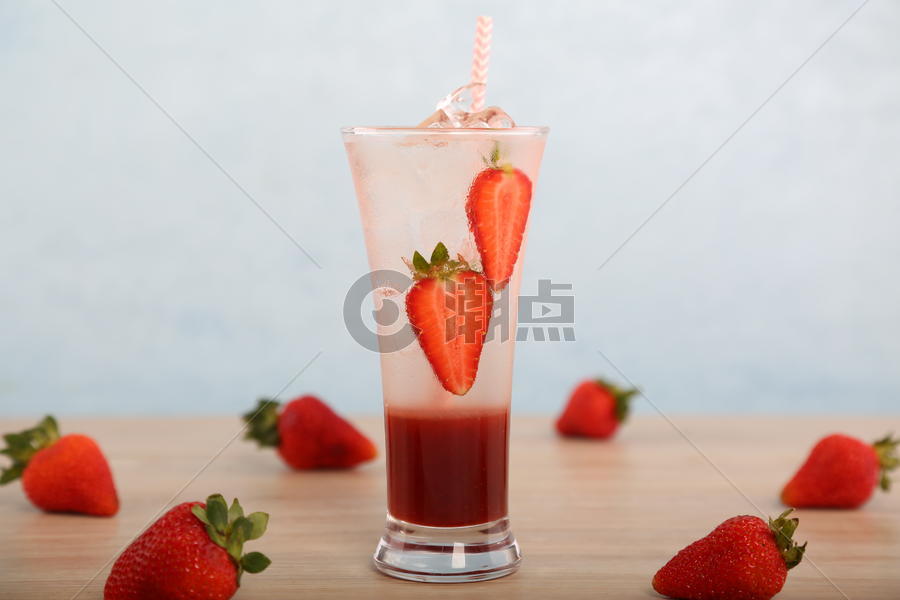 夏季清爽草莓汁图片素材免费下载