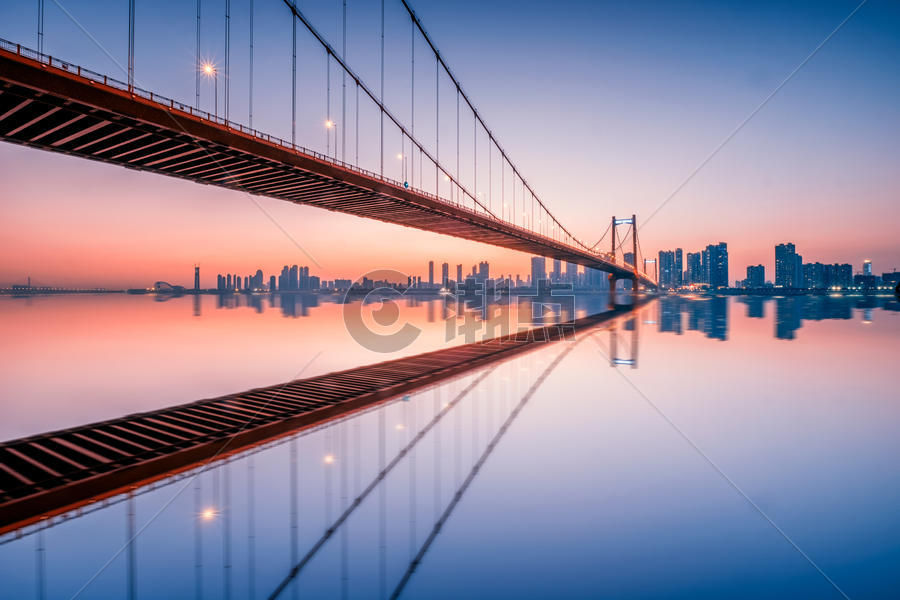 武汉风光夜景鹦鹉洲长江大桥图片素材免费下载