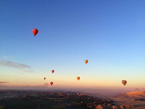 埃及卢克索帝王谷热气球图片素材免费下载