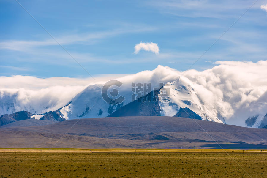 西藏阿里高山云海自然美景图片素材免费下载
