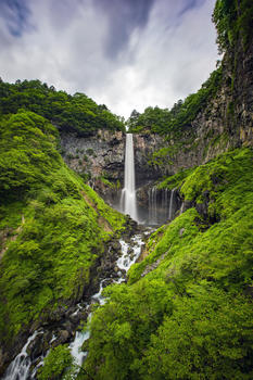 美丽大自然的瀑布图片素材免费下载