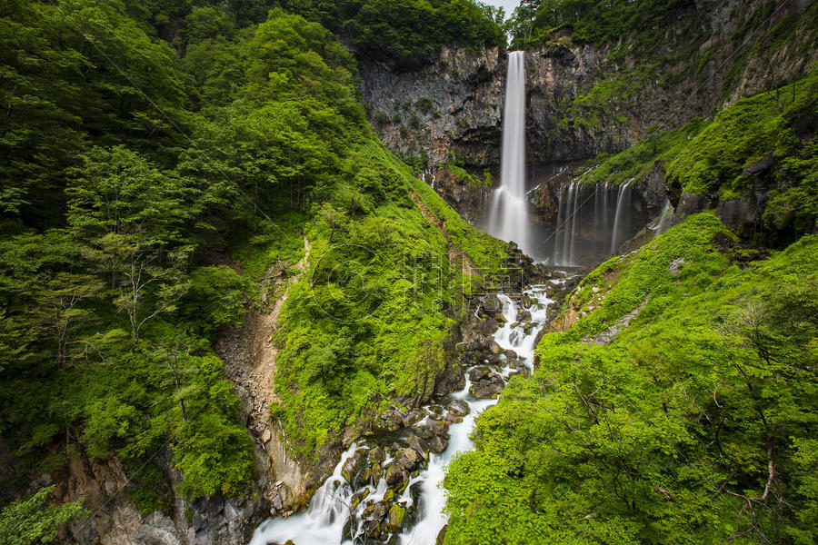 美丽大自然的瀑布图片素材免费下载