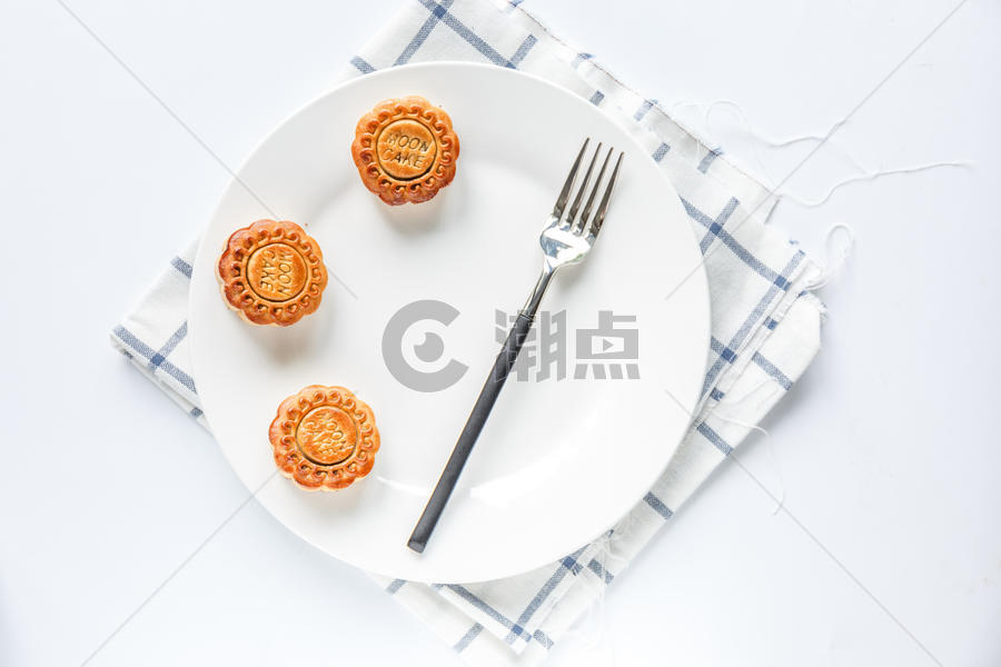 中秋节月饼摆盘图片素材免费下载