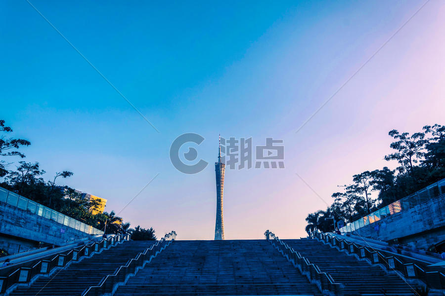 夕阳下的珠江新城图片素材免费下载