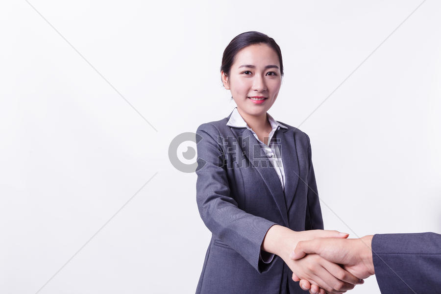 职业女性与人握手形象图片素材免费下载