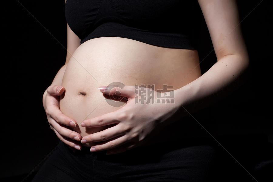 孕妇大肚子图片素材免费下载