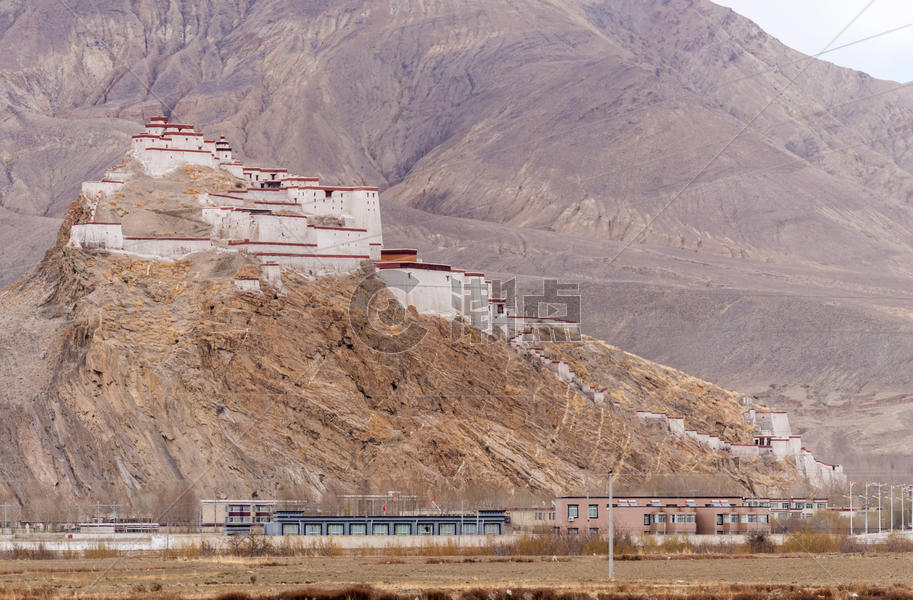 西藏江孜宗山古堡图片素材免费下载