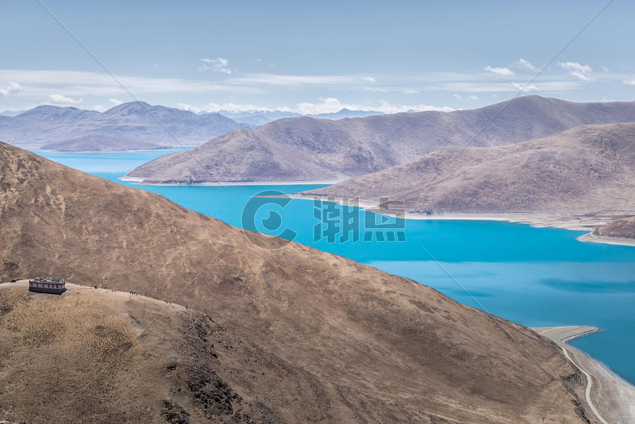 西藏羊卓雍措湖远景图片素材免费下载