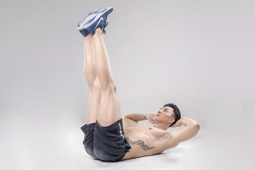 男子腹部运动动作底图图片素材免费下载