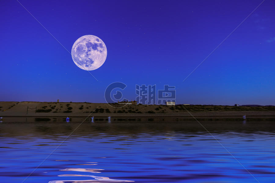 青海湖象牙寺中秋月图片素材免费下载