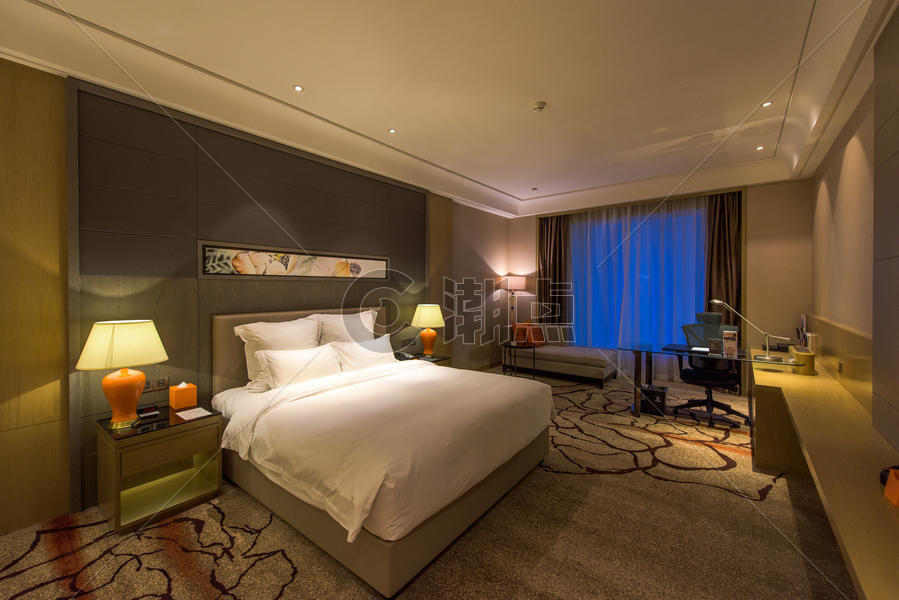 五星级酒店景观房房间卧室大床图片素材免费下载