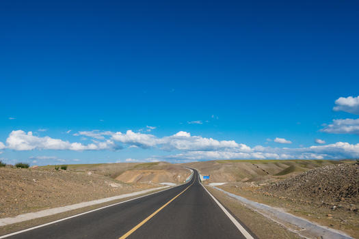 新疆阿拉山口公路图片素材免费下载
