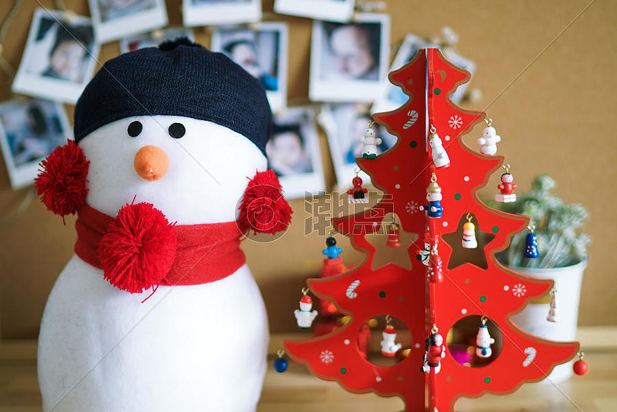 圣诞节元素圣诞树雪人图片素材免费下载