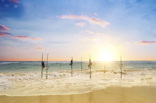 斯里兰卡加勒高跷渔夫图片素材免费下载