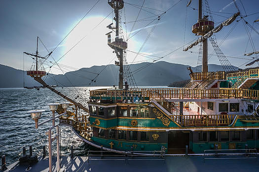 日本箱根海贼观光船图片素材免费下载