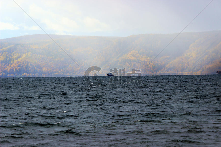 贝加尔湖的深秋图片素材免费下载