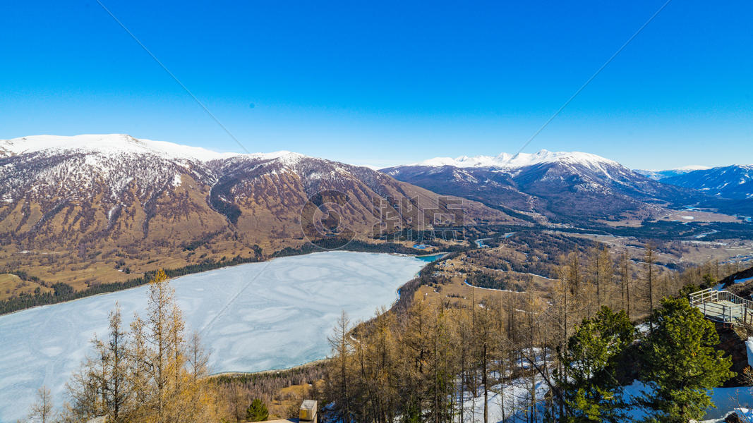 新疆喀纳斯湖景区图片素材免费下载