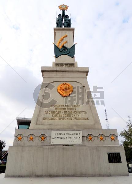 哈尔滨烈士纪念塔图片素材免费下载