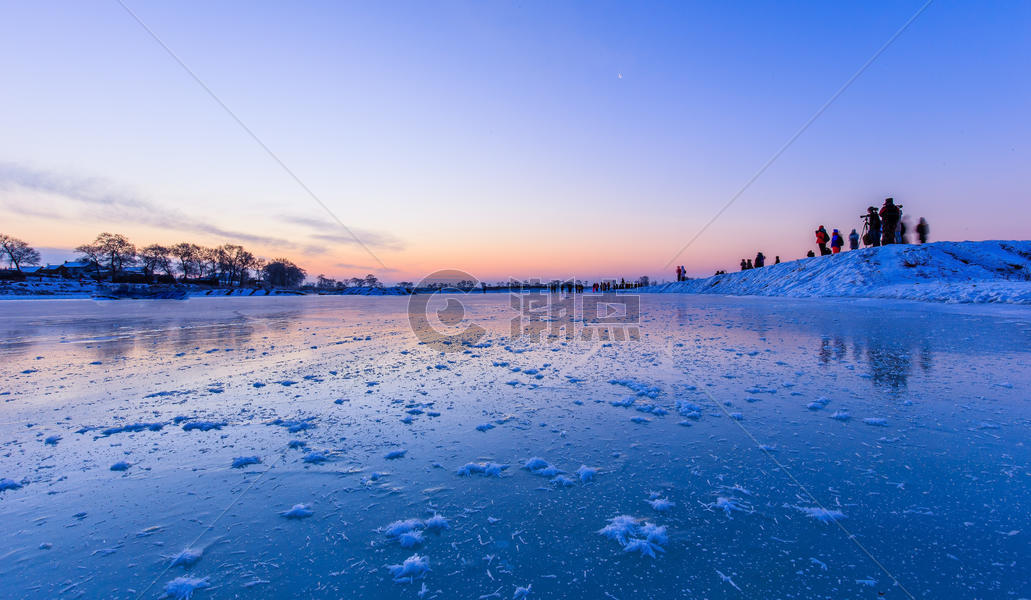 冬天美丽的雪景 图片素材免费下载
