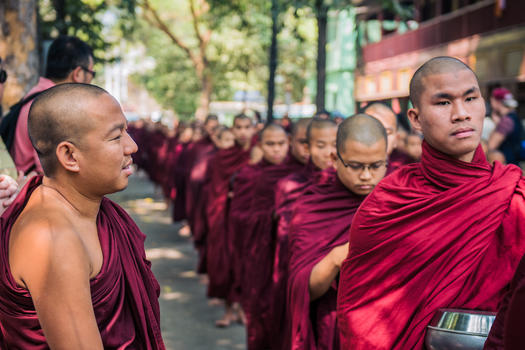 缅甸僧侣图片素材免费下载