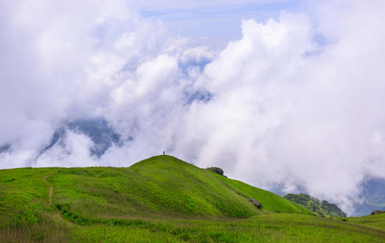 武功山山顶壮观的云海图片素材免费下载