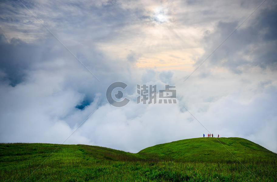 武功山山顶壮观的云海 图片素材免费下载