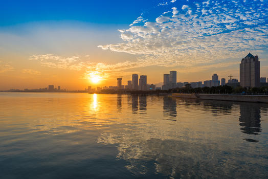 青岛海边日落最美夕阳图片素材免费下载