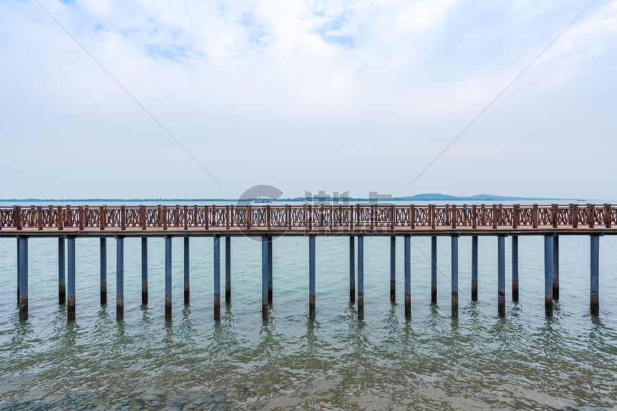 青岛海滨免费公园唐岛湾栈桥图片素材免费下载