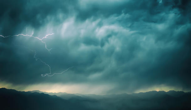 山脉上空的风暴图片素材免费下载