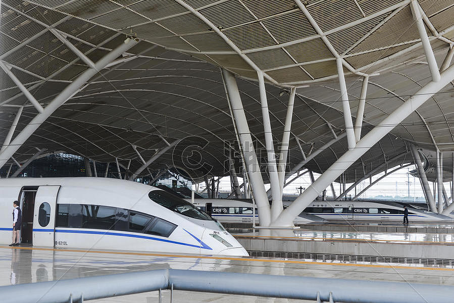 武汉高铁站及铁路交通枢纽图片素材免费下载