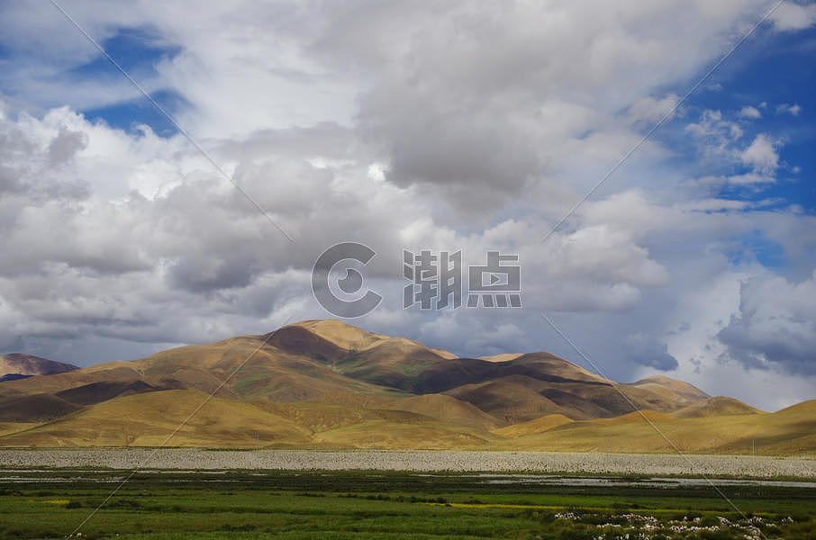 西藏日喀则珠峰脚下青藏高原图片素材免费下载