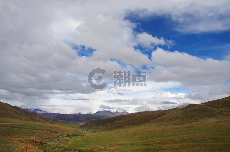 西藏日喀则珠峰脚下青藏高原图片素材免费下载