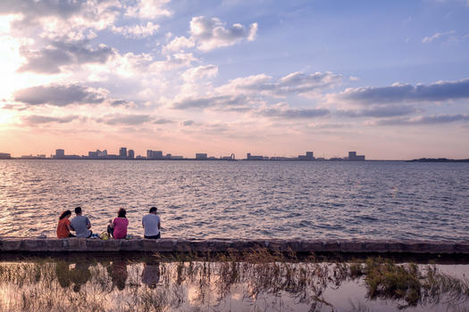 上海滴水湖风光图片素材免费下载